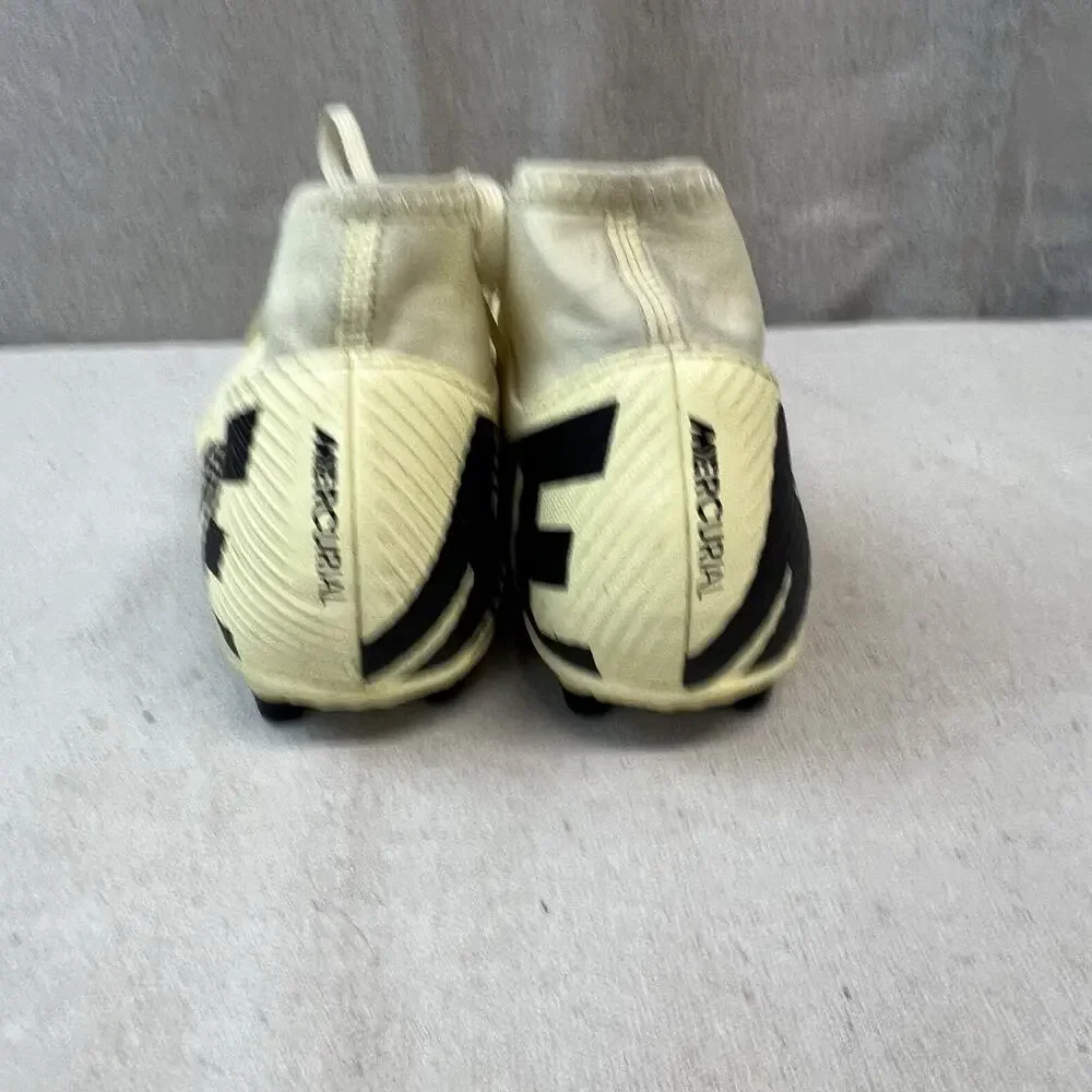Nike Mercurial Superfly 9 Club Men's Soccer Cleats Lemonade/Black Sz 5.5 38 EU